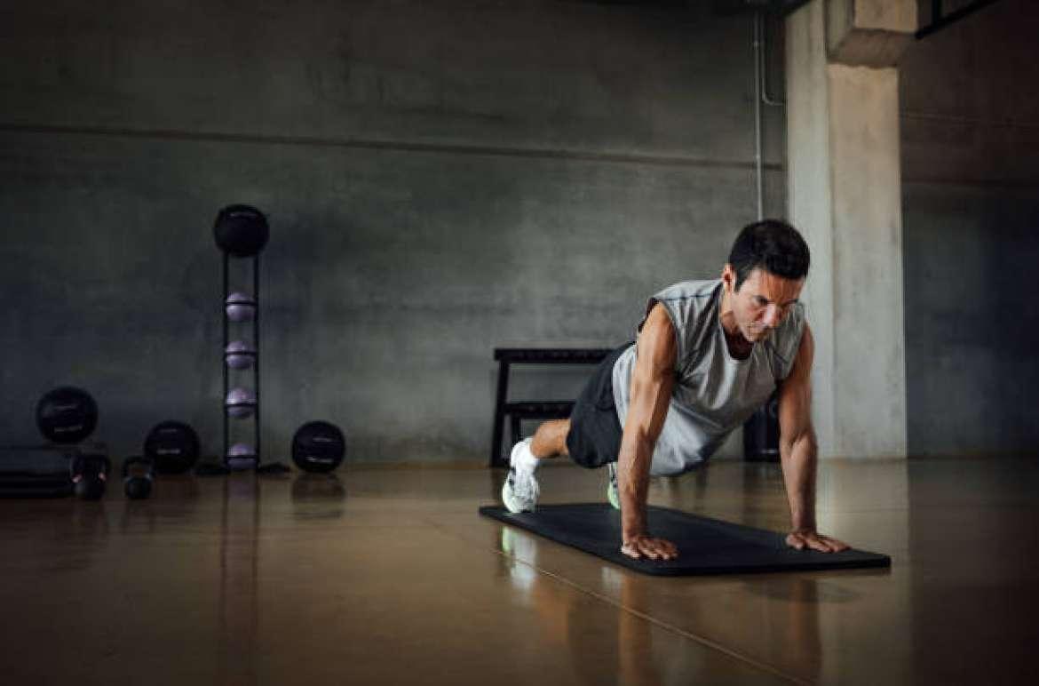 Comparing Push-Ups and Planks: Which Is Better?